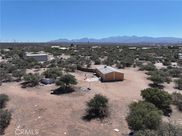 8195 Alta Mesa Road, Oak Hills, CA 92344