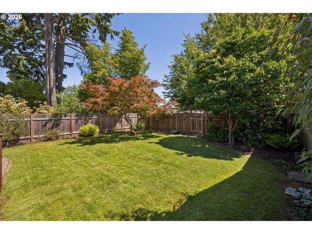7054 N DELAWARE Ave, Portland, OR 97217
