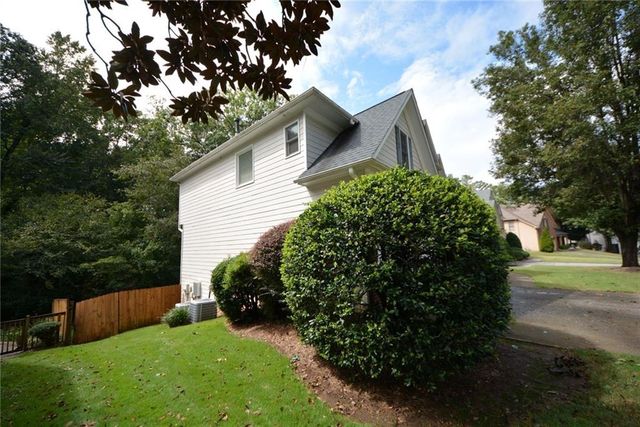 3748 Hickory Manor Drive, Suwanee, GA 30024