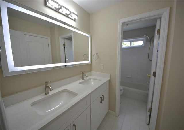 3748 Hickory Manor Drive, Suwanee, GA 30024