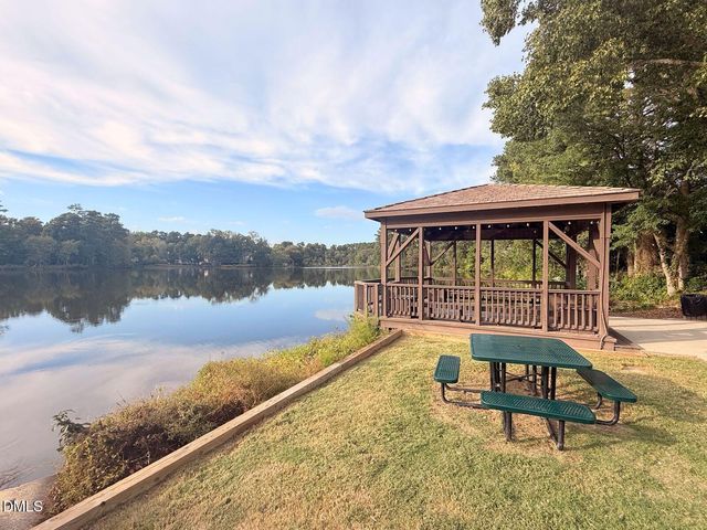 1704 Crag Burn Lane, Raleigh, NC 27604