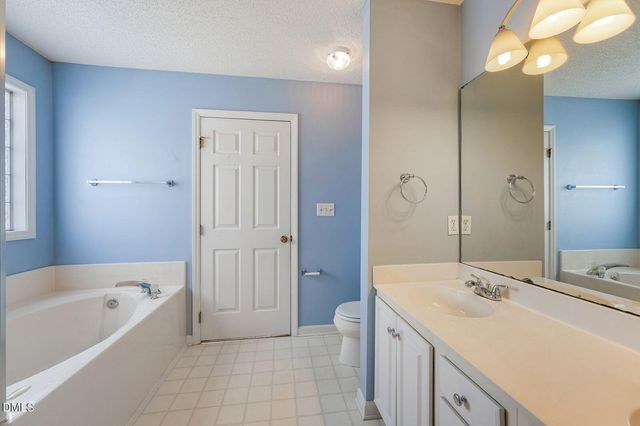 1704 Crag Burn Lane, Raleigh, NC 27604