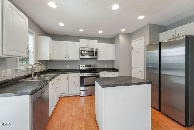 1704 Crag Burn Lane, Raleigh, NC 27604
