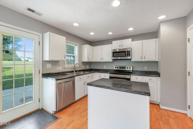 1704 Crag Burn Lane, Raleigh, NC 27604