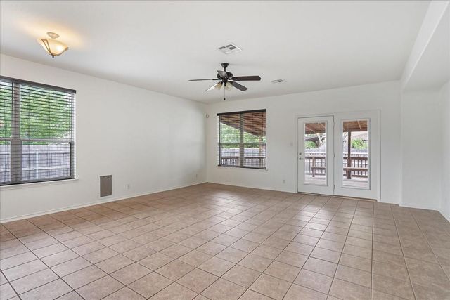 200 Rudy LN, Kyle, TX 78640