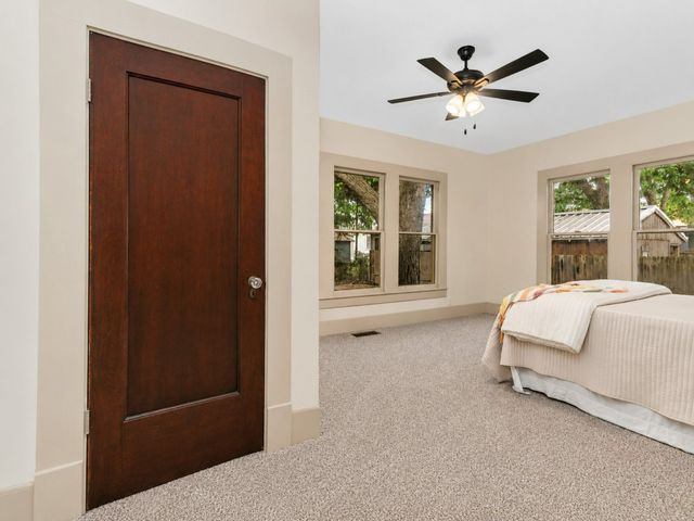225 Featherston Street, Cleburne, TX 76033