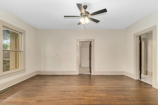 225 Featherston Street, Cleburne, TX 76033
