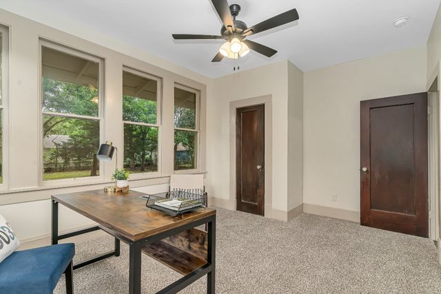 225 Featherston Street, Cleburne, TX 76033