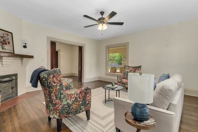 225 Featherston Street, Cleburne, TX 76033
