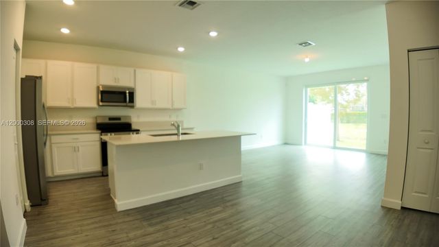 4612 Hollister Ave 4612, Lake Worth, FL 33463