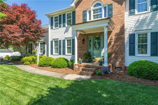 325 Creekside Drive, High Point, NC 27265