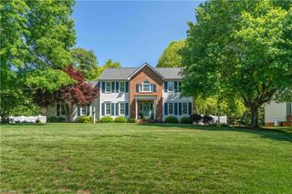 325 Creekside Drive, High Point, NC 27265