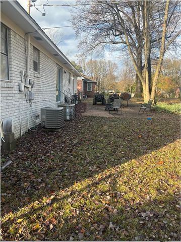 3294 LOCKMEADE DR, Memphis, TN 38127