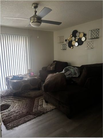 3294 LOCKMEADE DR, Memphis, TN 38127