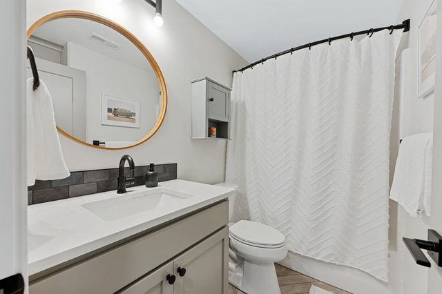 290 S Wellcrest Ct, Wichita, KS 67052