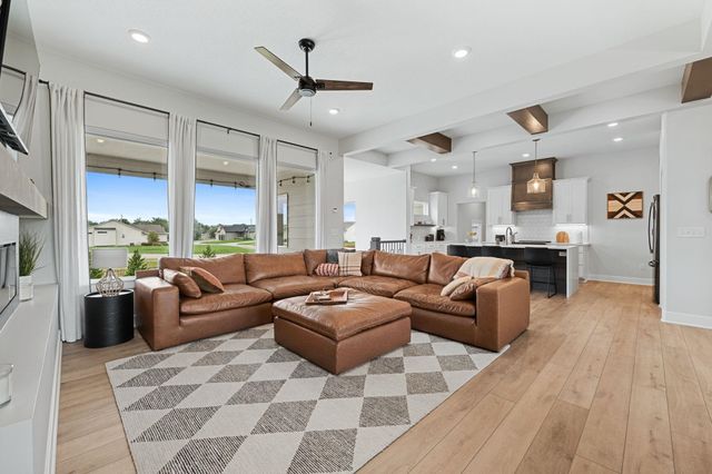 290 S Wellcrest Ct, Wichita, KS 67052