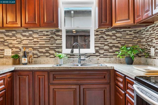 1148 Marlesta Rd, Pinole, CA 94564