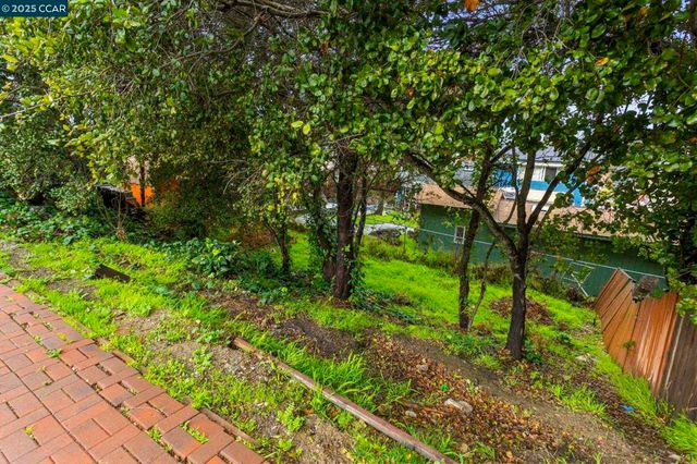 1148 Marlesta Rd, Pinole, CA 94564