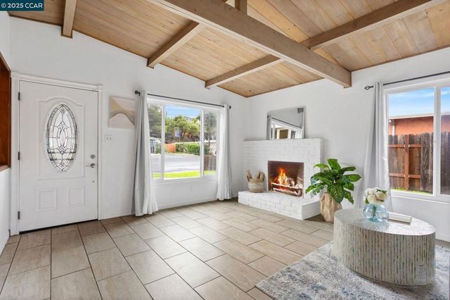 1148 Marlesta Rd, Pinole, CA 94564