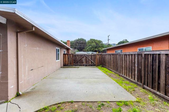 1148 Marlesta Rd, Pinole, CA 94564