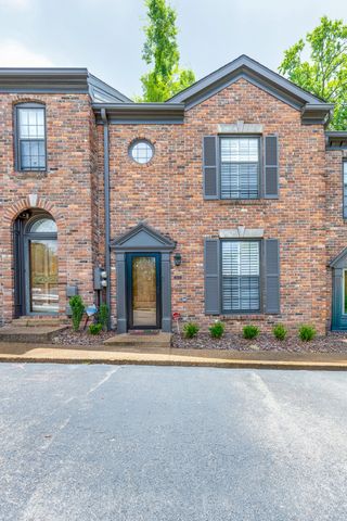 2018 Stokes Ln, Nashville, TN 37215