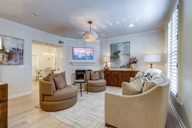 2018 Stokes Ln, Nashville, TN 37215