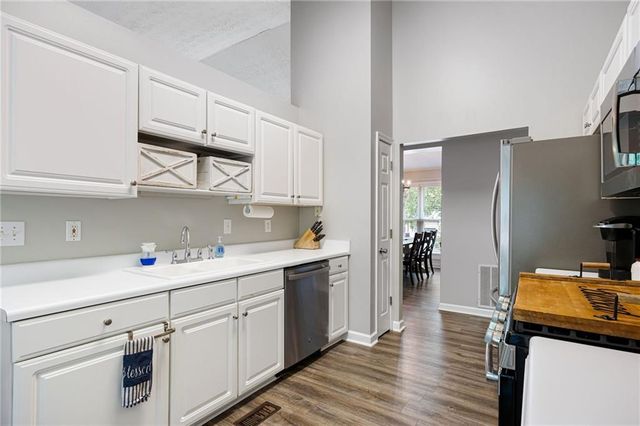 1153 Cool Springs Drive NW, Kennesaw, GA 30144