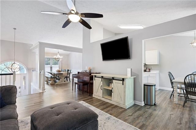 1153 Cool Springs Drive NW, Kennesaw, GA 30144