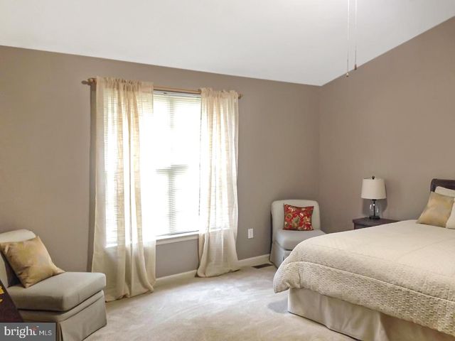 12916 MCCUBBIN LN, Germantown, MD 20874