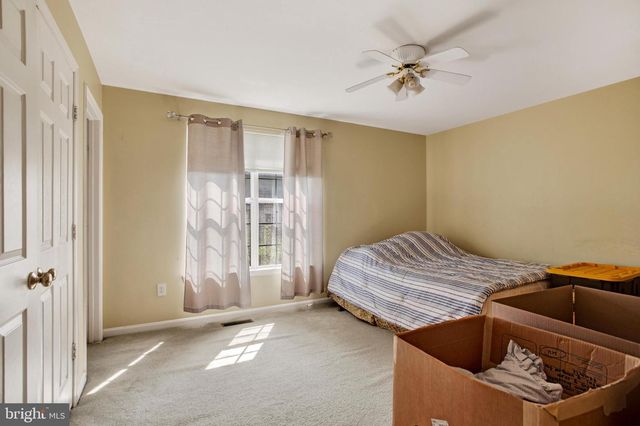 12916 MCCUBBIN LN, Germantown, MD 20874