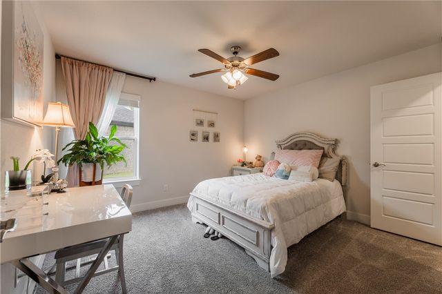 2304 Carl Street, Siloam Springs, AR 72761