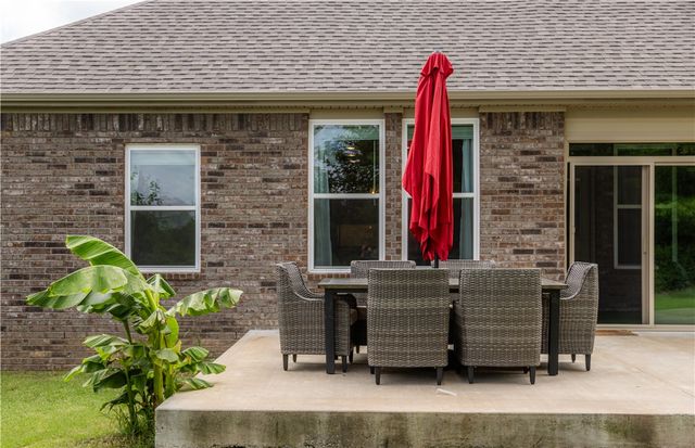 2304 Carl Street, Siloam Springs, AR 72761