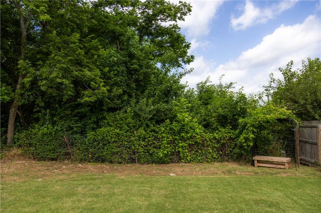2304 Carl Street, Siloam Springs, AR 72761