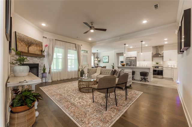 2304 Carl Street, Siloam Springs, AR 72761