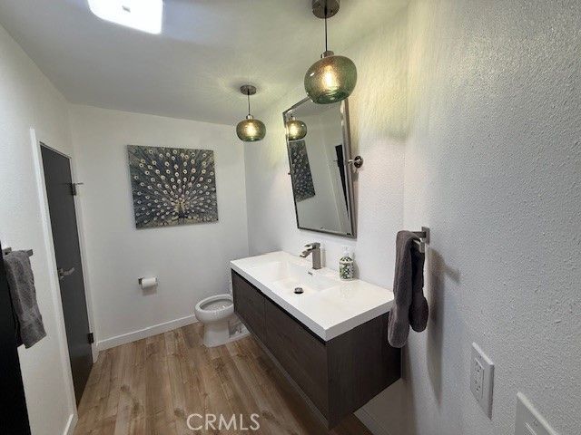 5401 Zelzah 114, Encino, CA 91316