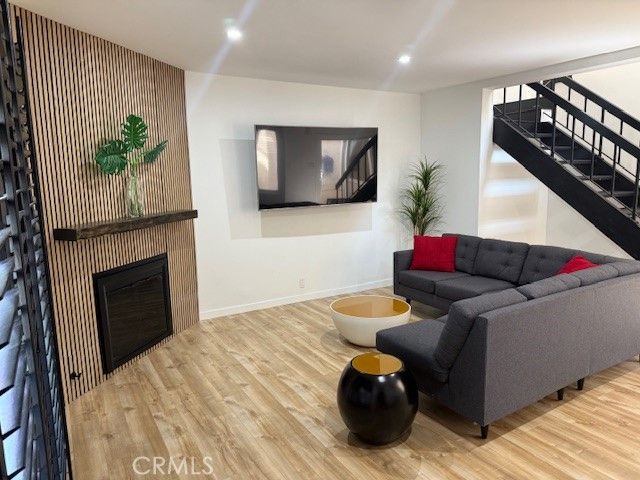 5401 Zelzah 114, Encino, CA 91316