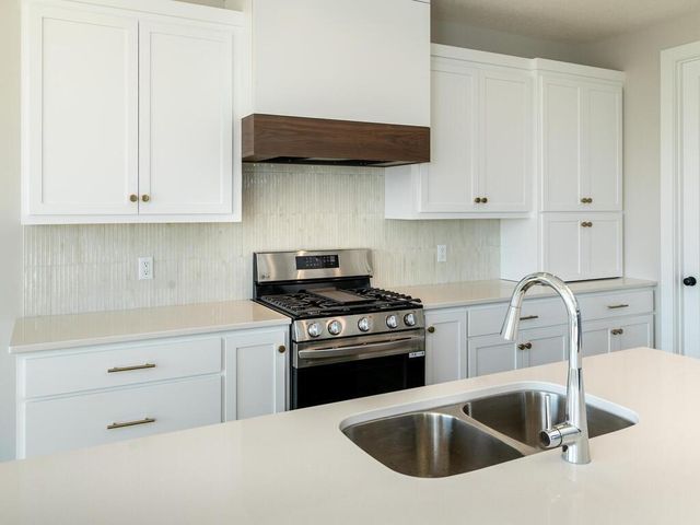 5380 176th Street, Lakeville, MN 55044