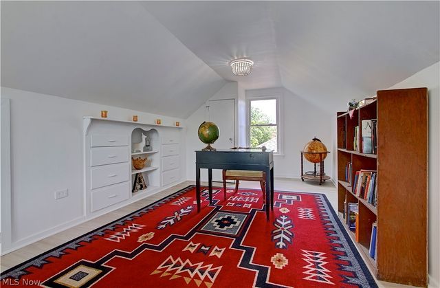 568 Darlington Drive, Bedford, OH 44146