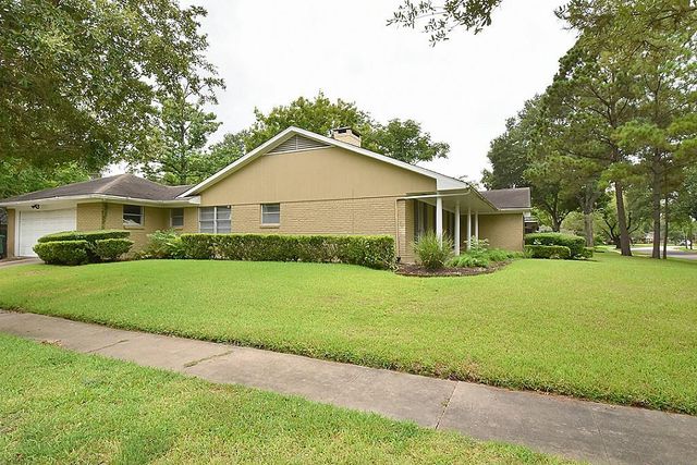5103 Briarbend Drive, Houston, TX 77035