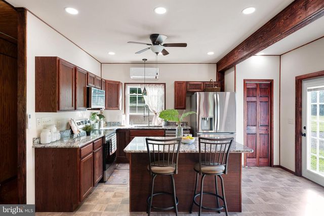 3562 SEVEN HICKORIES RD, Dover, DE 19904