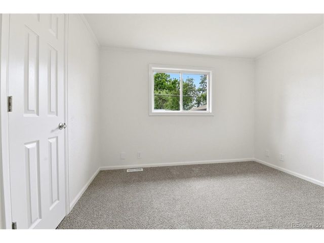 3727 S Grove St, Englewood, CO 80110