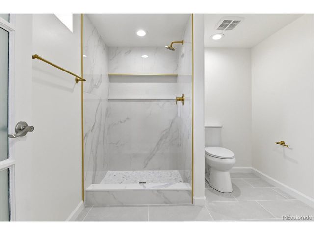 3727 S Grove St, Englewood, CO 80110