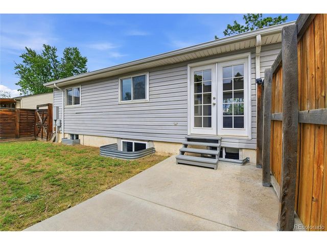 3727 S Grove St, Englewood, CO 80110