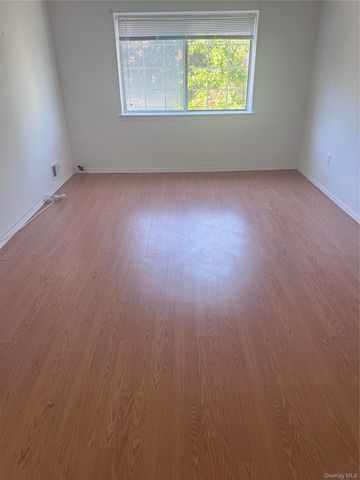 6A Dreyer Ave Dreyer, Staten Island, NY 10314
