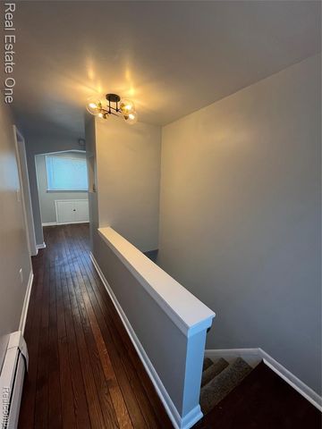 4928 Culver Street, Dearborn Heights, MI 48125