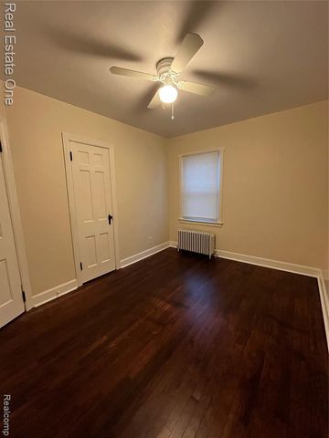 4928 Culver Street, Dearborn Heights, MI 48125