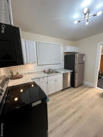 4928 Culver Street, Dearborn Heights, MI 48125