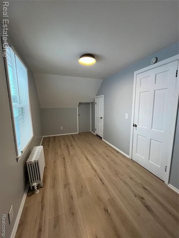 4928 Culver Street, Dearborn Heights, MI 48125