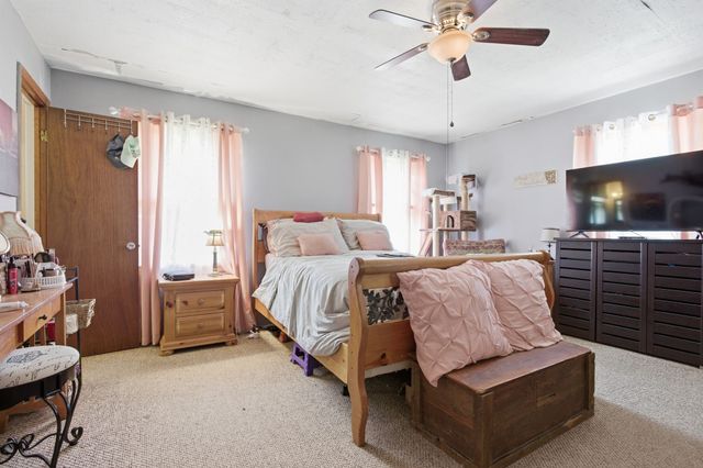 1057 S Ellington Pkwy, Lewisburg, TN 37091