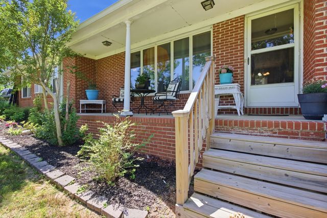 1057 S Ellington Pkwy, Lewisburg, TN 37091